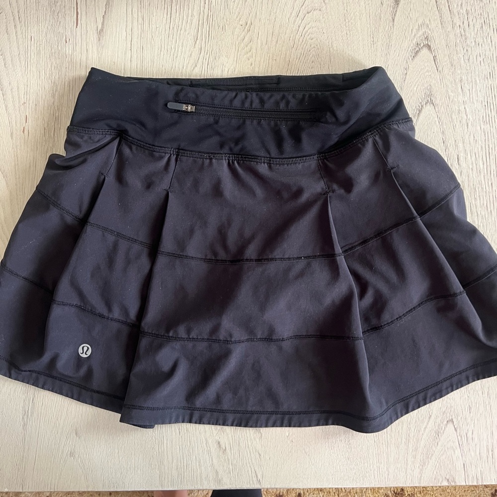 Lululemon Pace Rival skirt black sz 2